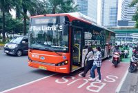 Bus Listrik melintas di kota Jakarta (foto. ist)