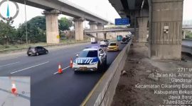 Contraflow mulai KM 21 hingga KM 23 arah Cikampek (tangkapan layar video jasa marga)