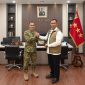 Dirut Perum BULOG Ahmad Rizal Ramdhan dan dengan Kepala Staf Teritorial TNI Letnan Jenderal TNI Bambang Trisnohadi (foto. bulog)