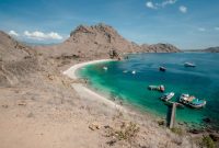 Pantai yang indah pariwisata Indonesia. (foto. kemenpar)