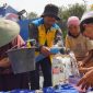 Jatah air bersih buat vrakyat (foto. pu)