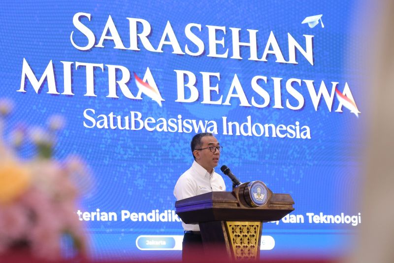 Mendiktisaintek Brian Yuliarto (foto. kemendiktisaintek)