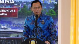 Menko AHY setelah memimpin Rapat Koordinasi Percepatan Pembangunan Infrastruktur, Konektivitas, dan Pengembangan Wilayah Papua di Kantor Gubernur Papua, Jayapura. (foto. ist)