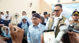 Menko Bidang Pangan RI Zulkifli Hasan bersama Dirut Perum BULOG Ahmad Rizal Ramdhani. (foto. bulog)