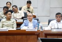 Menteri P2MI Mukhtarudin saat raker dengan komisi IX DPR (foto. kemen p2mi)