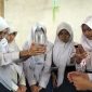 Siswi  SMP (foto. kemendikdasmen)
