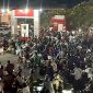 Antrian BBM di SPBU di Bali (foto. NaraSenyap-x.com)