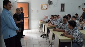 Dirjen Pendidikan Menengah dan Pendidikan Khusus Kemendikdasmen, Tatang Muttaqin saat di Bandung (foto. kemendikdasmen)