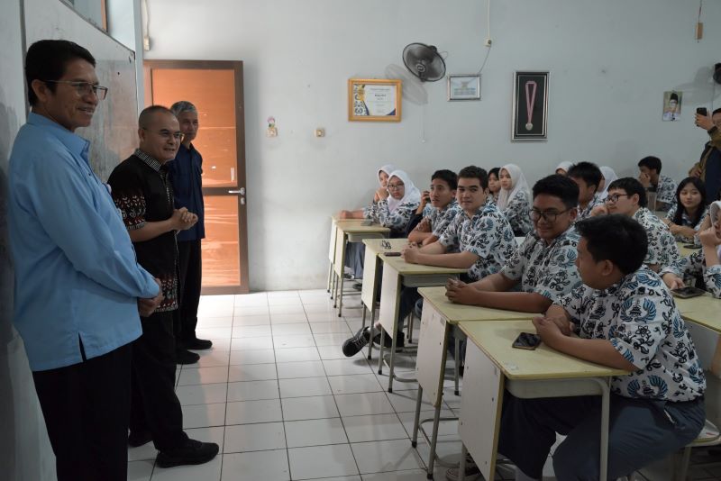 Dirjen Pendidikan Menengah dan Pendidikan Khusus Kemendikdasmen, Tatang Muttaqin saat di Bandung (foto. kemendikdasmen)