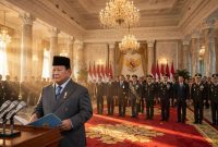 Ilustrasi Presiden Prabowo Subianto saat pelantikan pejabat di Istana Negara (ilustrasi dibikin ai)