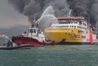 KMP Batumandi yang terbakar (foto. dispenal)
