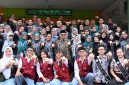 Mendikdasmen Abdul Mu’ti meninjau pelaksanaan Program Revitalisasi Satuan Pendidikan di SD Negeri 39 Sungai Raya, Kabupaten Kubu Raya, Kalimantan Barat. (foto. kemendikdasmen)