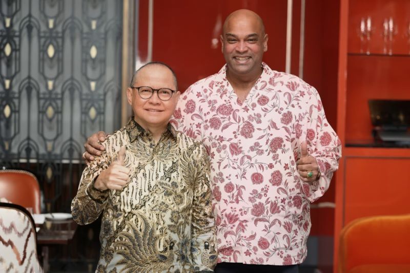 Menteri P2MI Mukhtarudin menyambut Menteri Sumber Daya Manusia Malaysia Dato Sri Ramanan Ramakrishnan. (dok. kemen p2mi)