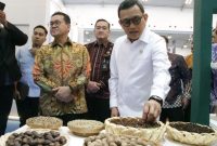 Menteri Perdagangan Republik Indonesia dan Kepala Badan Karantina Indonesia dalam acara Trade Expo Indonesia di ICE BSD, Tangerang (foto. baratin)