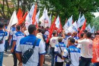 Ribuan buruh demo (foto.ist)