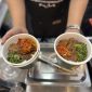 Sepiring dendeng batokok dengan sambal hijau segar (foto.ist)