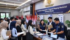 Suasana pendafataran MagangHub (ilustrasi dibikin ai - rentak.id)
