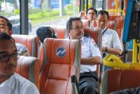 Wakil Gubernur Jakarta Rano Karno di Bus Transjakarta (foto. ist)